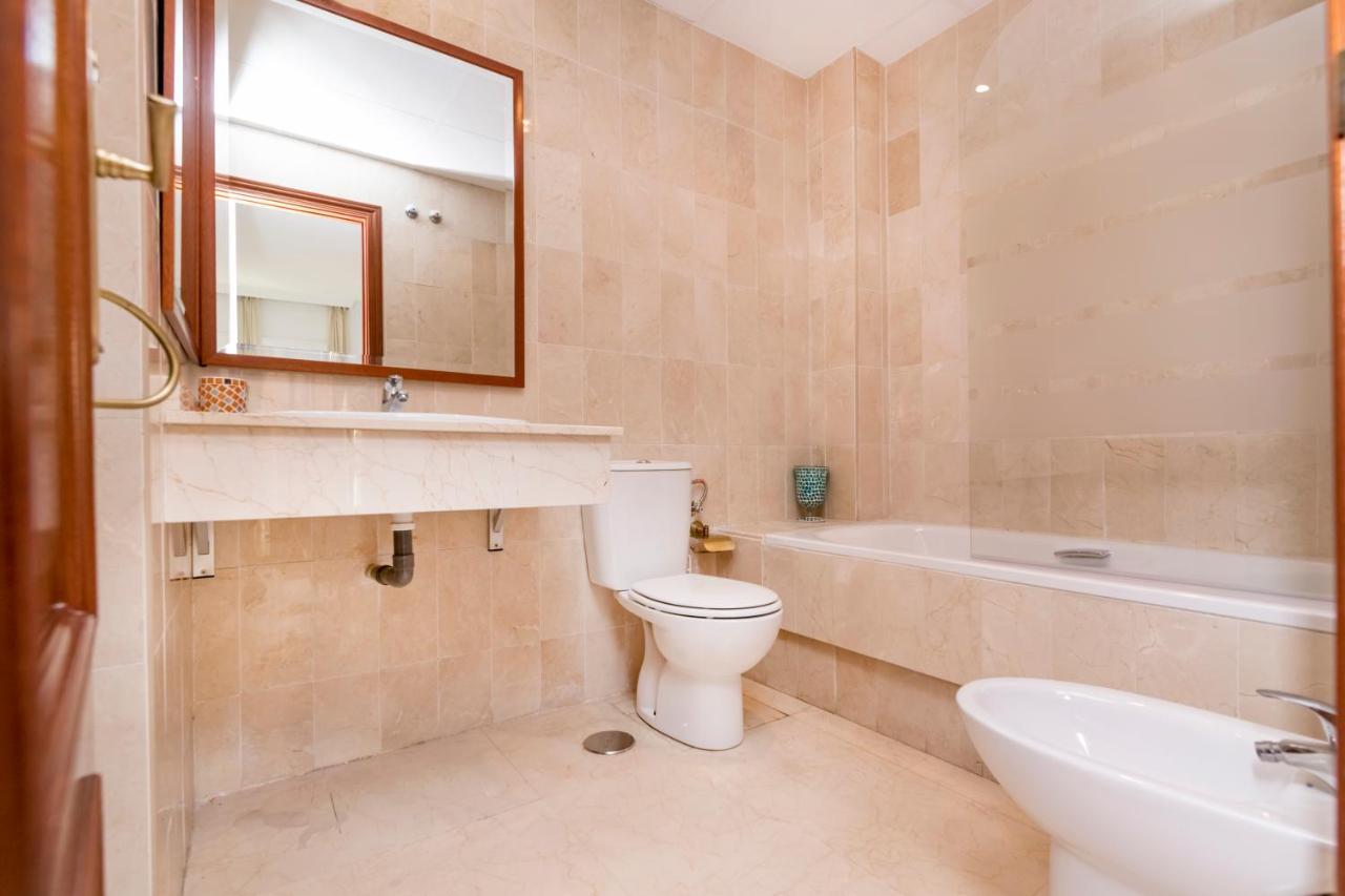 Bhost - Colon Apartment มาลากา ภายนอก รูปภาพ
