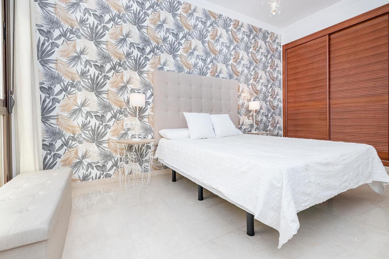 Bhost - Colon Apartment มาลากา ภายนอก รูปภาพ